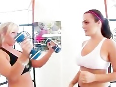 lesbian trainer eats her out